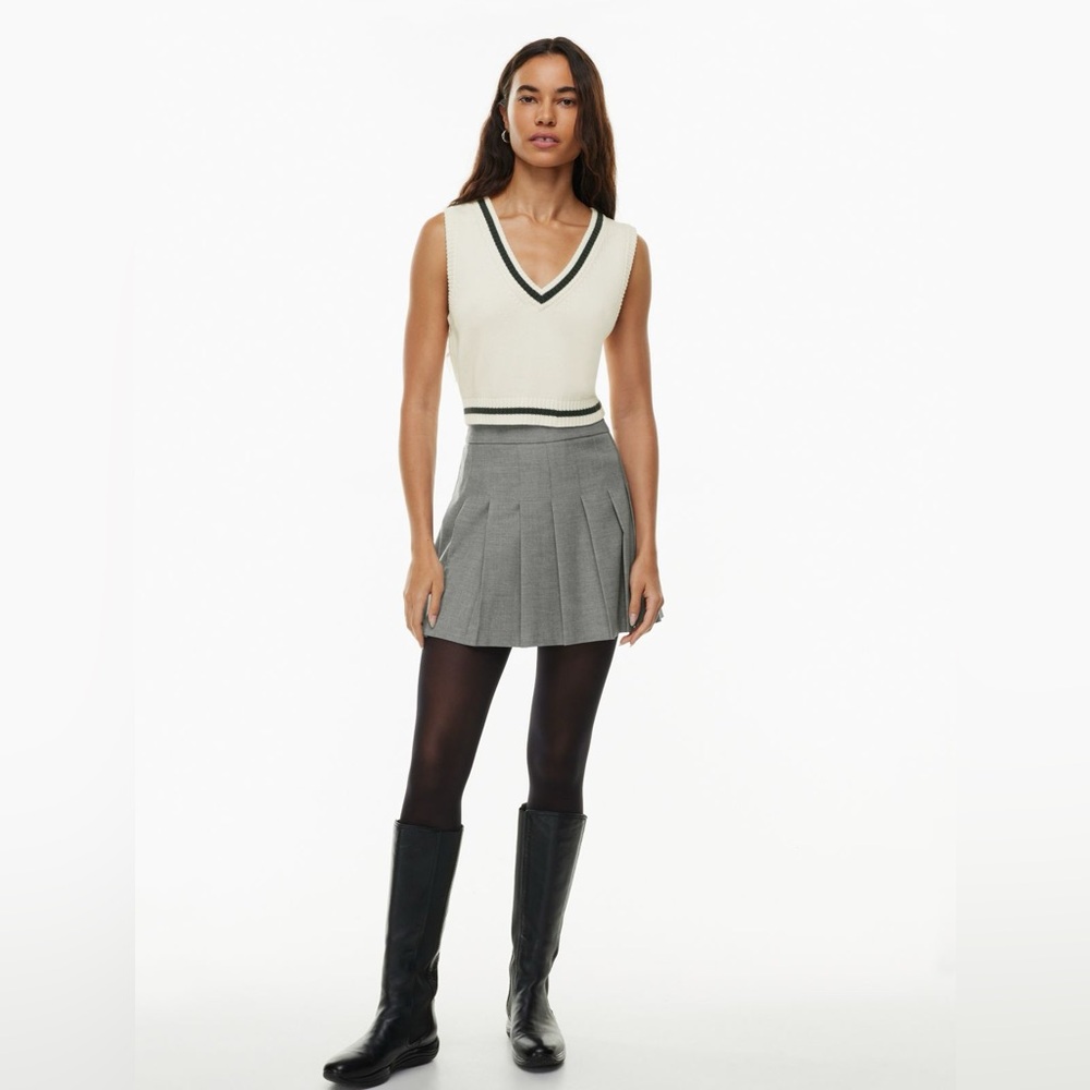 Aritzia Sunday best sweater Vest